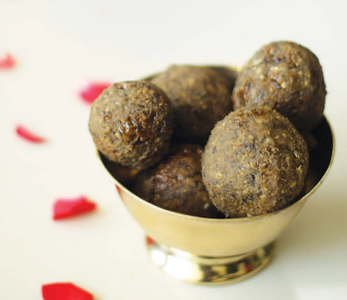கறுப்பு உளுந்து உருண்டை