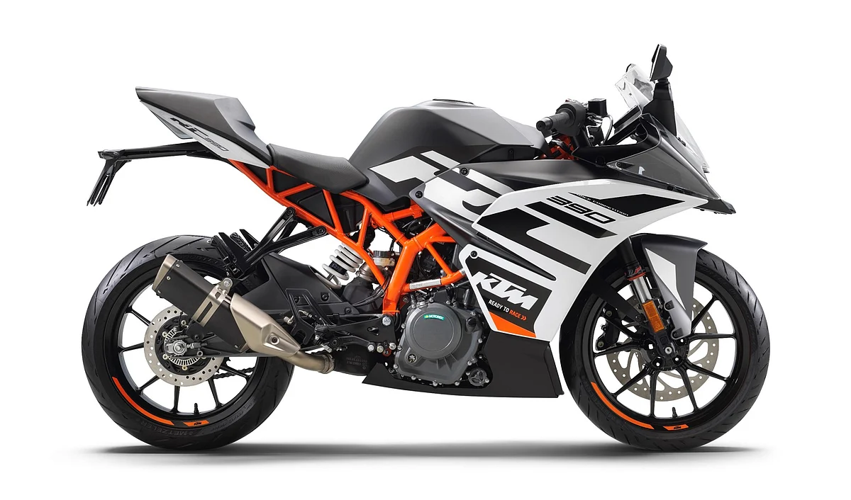 RC 390