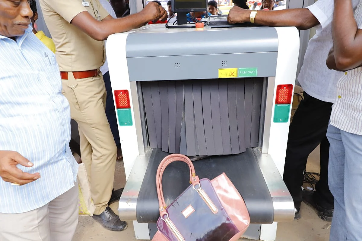 பெரியகோயிலில் சோதனை