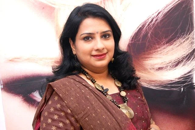 அழகுக்கலை நிபுணர் வசுந்தரா