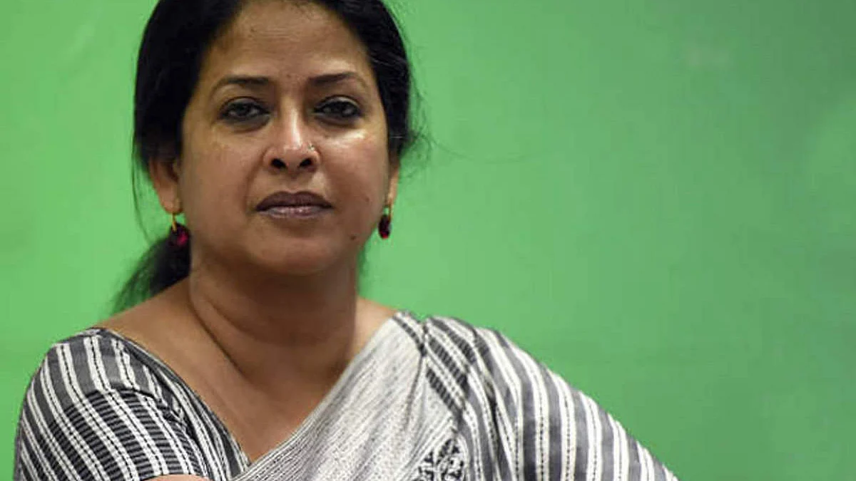 பிரணாப் மகள் கேள்வி