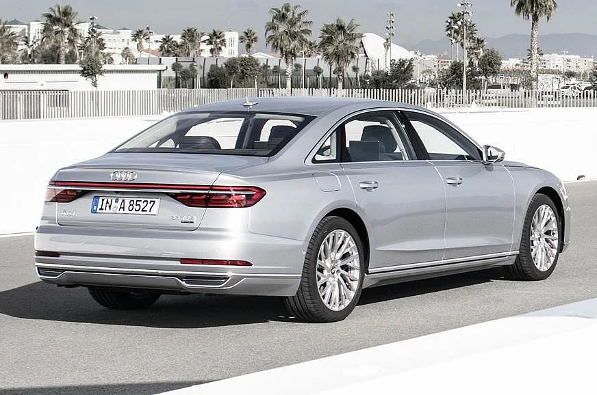 Audi A8 L