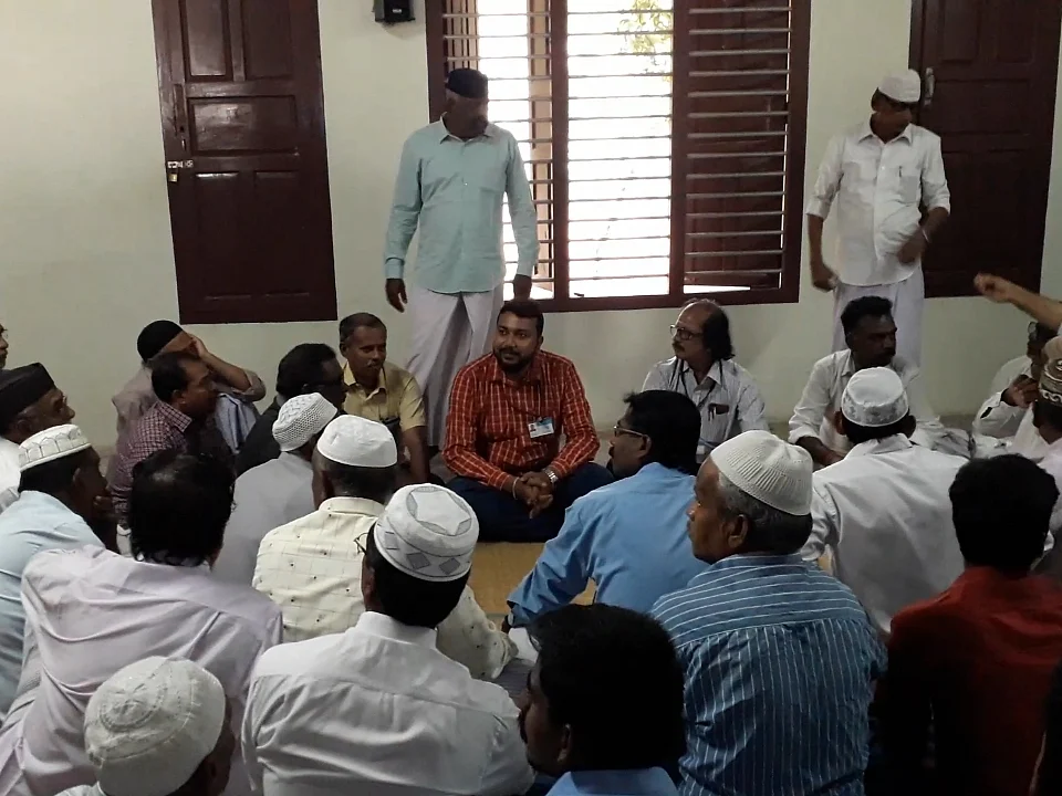 பேச்சுவார்த்தையில் இஸ்லாமியர்கள்