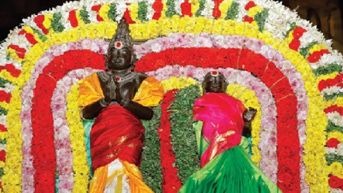 ராஜராஜ சோழன், லோக மாதேவி