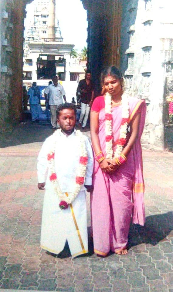 விக்னேஷ், பவித்ரா ஜோடி