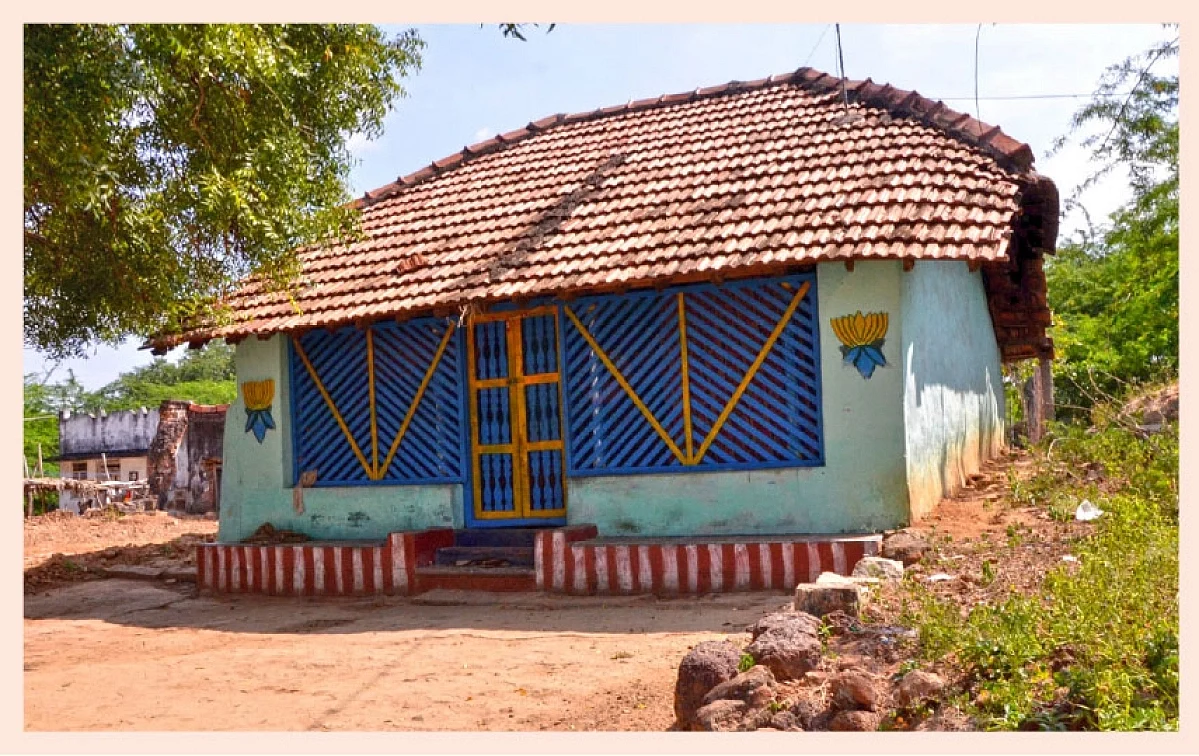 பெரியகண்ணனூரில் உள்ள சித்தாண்டியின் வீடு