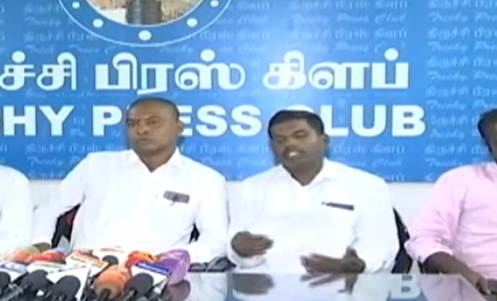 வழக்கறிஞர்கள்