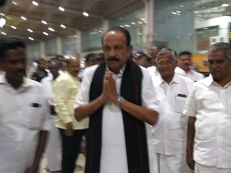 குப்பைத் தொட்டிக்குத்தான் அரசின் தீர்மானம் போகும்.. மதுரையில் வைகோ ஆவேசம்!