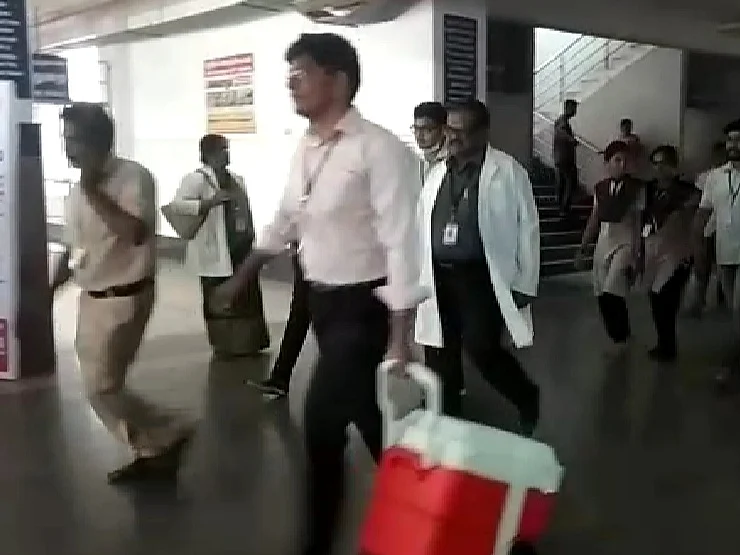 `3 பேருக்கு மறுவாழ்வு அளித்த கட்டட தொழிலாளி!'- கோவை அரசு மருத்துவமனையில் முதல் உடல் உறுப்பு தானம்
