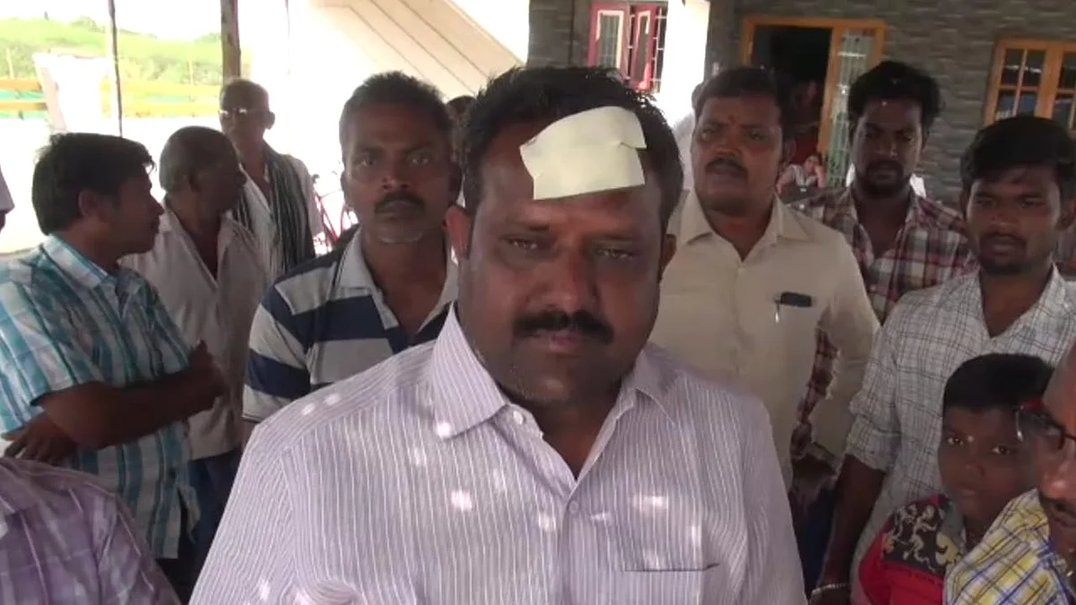 காயமடைந்த வேணுகோபால்