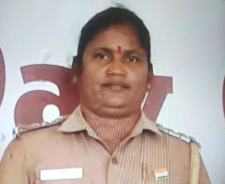 நெய்வேலி தெர்மல் காவல் நிலைய ஆய்வாளர் லதா