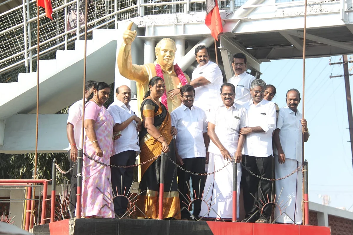 காந்திசெல்வன்