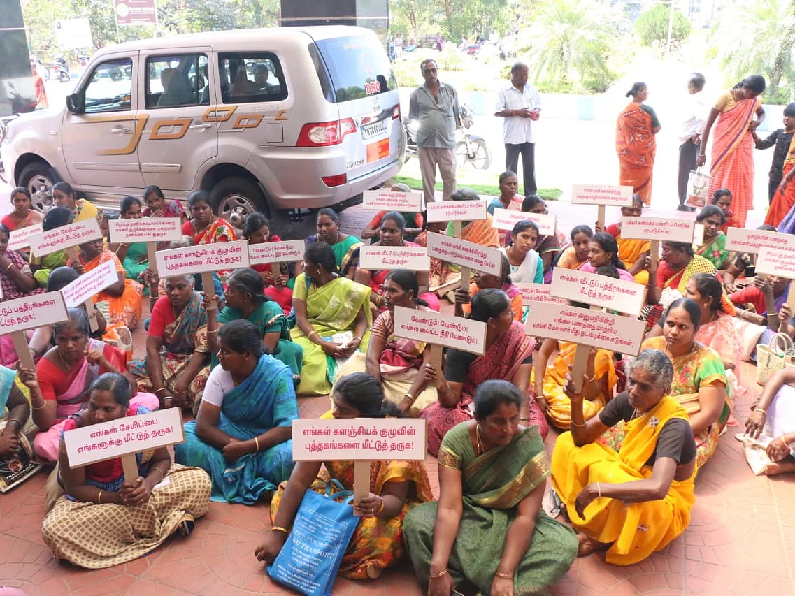 20 ஆண்டுகளாக ஒருங்கிணைப்பாளர்; பல கோடி மோசடி... சேலம் சுய உதவிக் குழுவைச் சுற்றும் சர்ச்சை!
