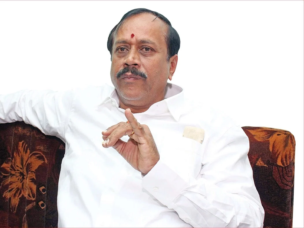 ``விஜய் எல்லாம் எங்களுக்கு ஓர் ஆள் இல்லை!" - ஹெச்.ராஜா அதிரடி பேட்டி