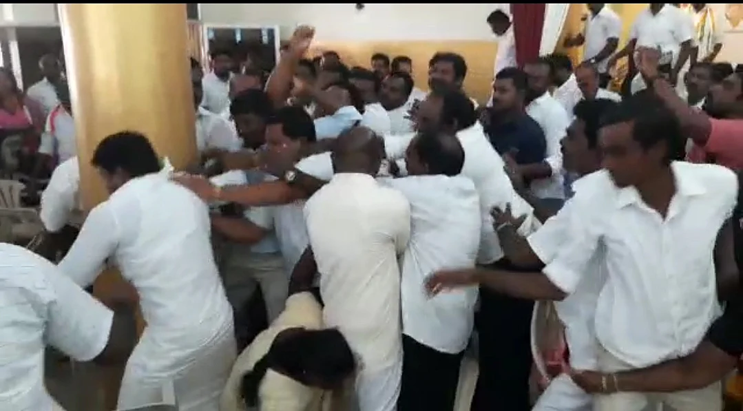 சபீன் தாக்கப்படும் காட்சி