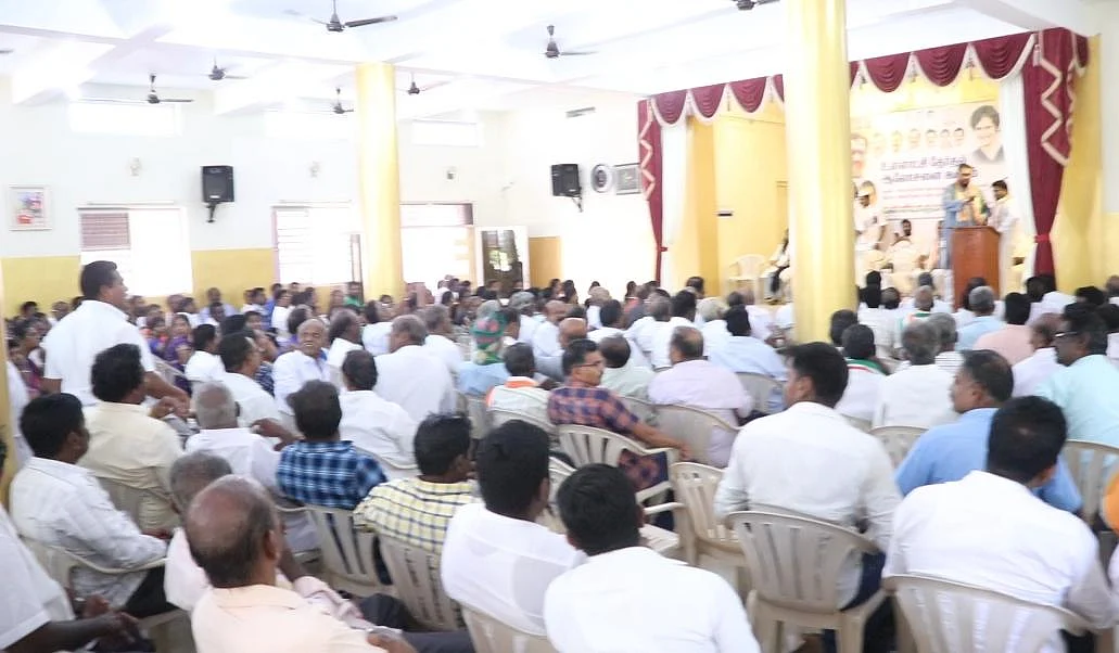 வசந்தகுமார் பேசிய கூட்டம்