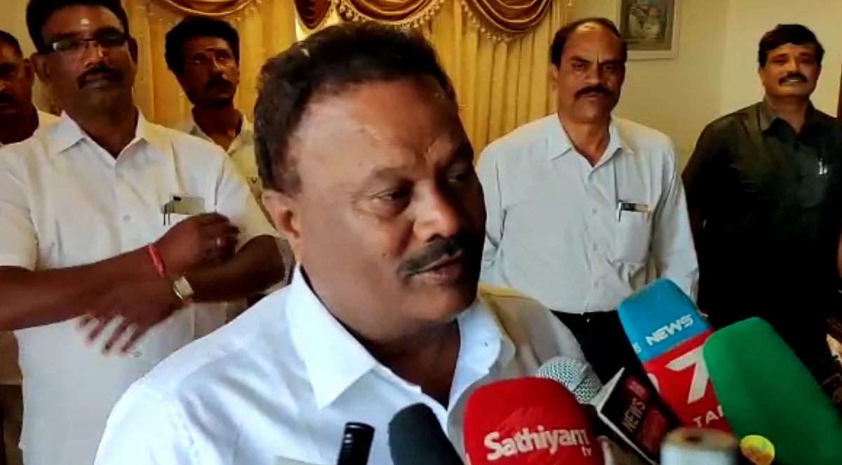 அமைச்சர் திண்டுக்கல் சீனிவாசன்