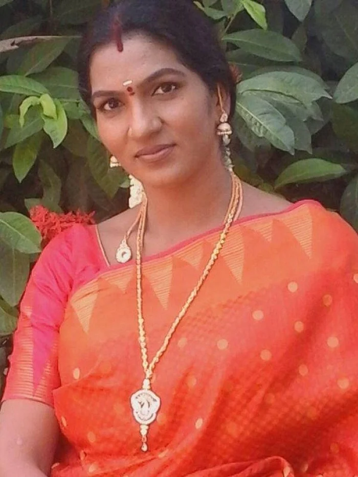 மெட்டி ஒலி சாந்தி