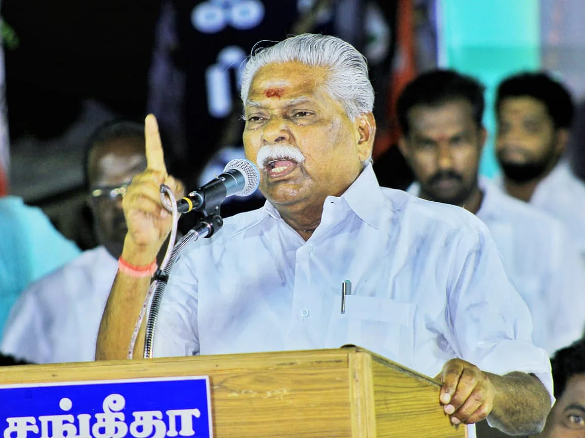 `அமைச்சர் துரைக்கண்ணுக்கு ரூ.500 கோடி சொத்தா?!' - தஞ்சை அ.தி.மு.க-வை அதிரவைத்த நோட்டீஸ்