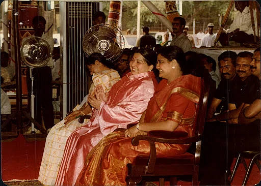 ஜெயலலிதா, சசிகலா