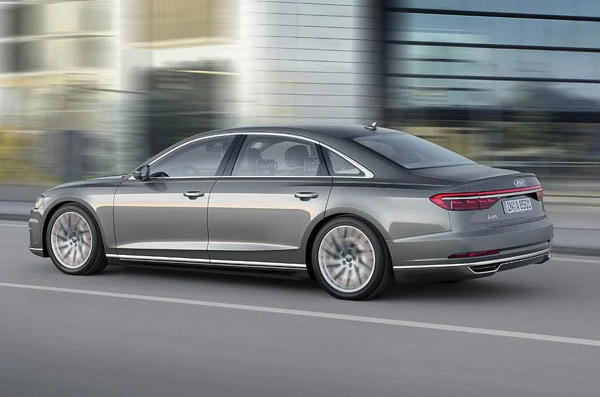 Audi A8 L
