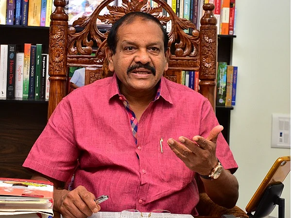 ``காங்கிரஸ் கட்சியை இனிமேல் தேடிக் கண்டுபிடிக்க வேண்டும்!’’ - வருந்தும் பீட்டர் அல்போன்ஸ்