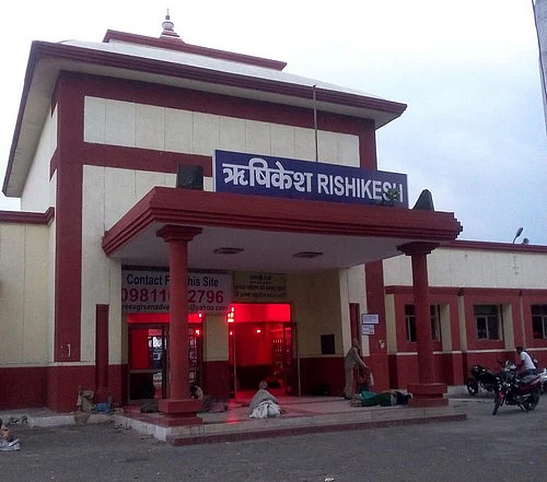 ரிஷிகேஷ் ரயில் நிலையம்