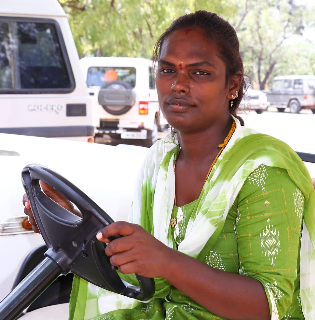 திருநங்கை அபர்ணா