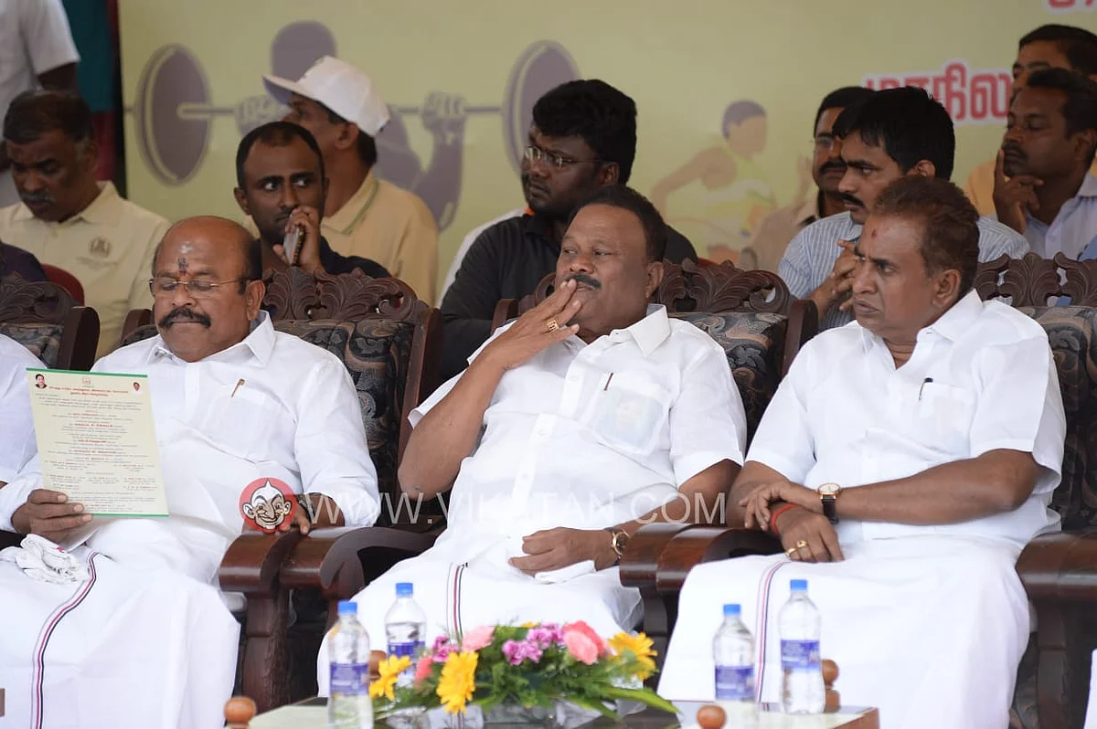 பொள்ளாச்சி ஜெயராமன், திண்டுக்கல் சீனிவாசன், வேலுமணி