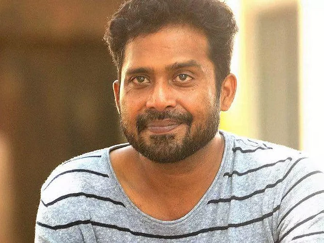 ``பாம்பு வருதுனு சொல்றவன் வாயை மூடுற மாதிரிதான் `ஜிப்ஸி' இப்போ போயிட்டிருக்கு!" - குரு சோமசுந்தரம்