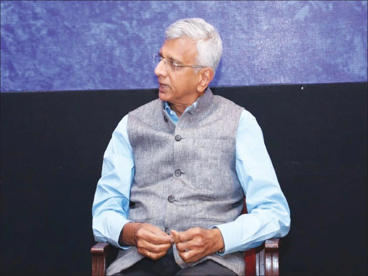 ரஜினி, கமல், ஸ்டாலின் Vs எடப்பாடி... எந்த 'பிராண்ட்' அபாரம்? - அம்பி பரமேஸ்வரன் பதில்!
