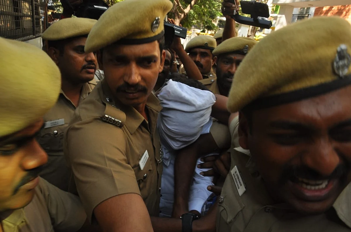 ஜெயக்குமார்