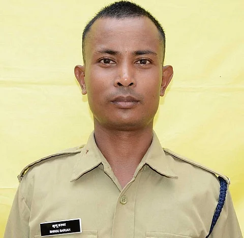சி.ஐ.எஸ்.எஃப் வீரர் பிரிகு பாரியா