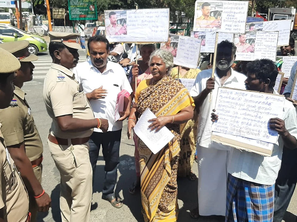 `நான் அமைச்சரின் டிரைவர், தொலைத்து விடுவேன்!' - ஊராட்சித் தலைவிக்கு அதிர்ச்சி கொடுத்த சேலம் காவலர்