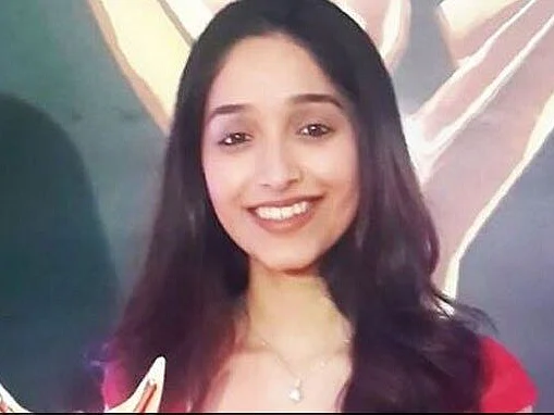 தப்பிச் செல்ல முயன்ற மகள்.. நீதிமன்றத்தில் கண்ணீர்விட்ட தந்தை! -`எஸ் வங்கி' விவகாரத்தில் இறுகும்பிடி