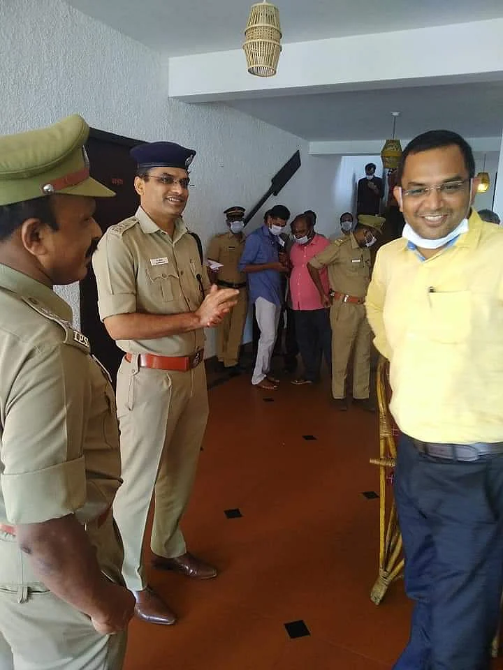 திருவனந்தபுரம் கலெக்டர் கோபாலகிருஷ்ணன் மற்றும் குமரி எஸ்.பி.ஸ்ரீநாத்