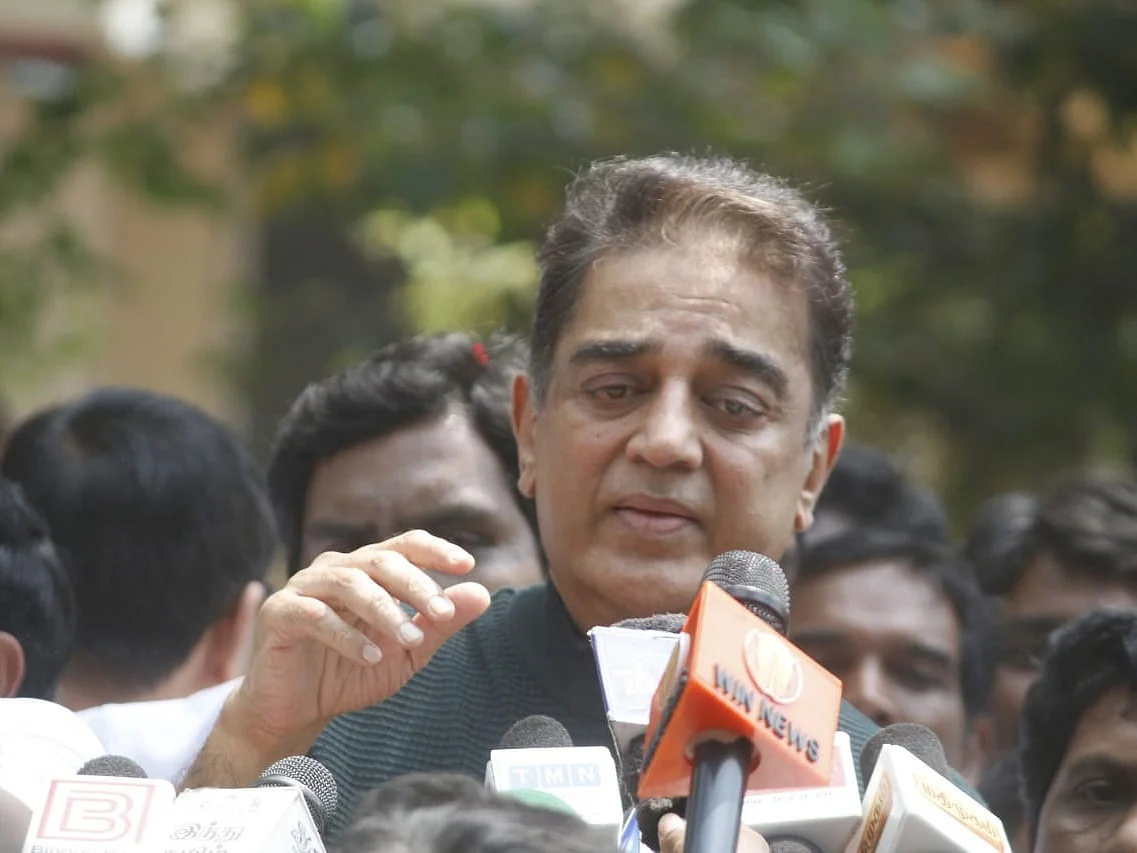 ``கமலை அசிங்கப்படுத்த அழைத்தார்களா?” - கொதிக்கும் ஆதரவாளர்கள்
