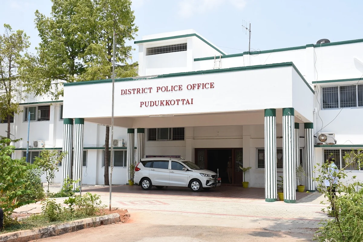 புதுக்கோட்டையில் நடந்து வந்த பாலியல் தொழில்!- போலீஸாரின் ரகசிய ஆபரேஷனால் சிக்கிய 13 பேர்