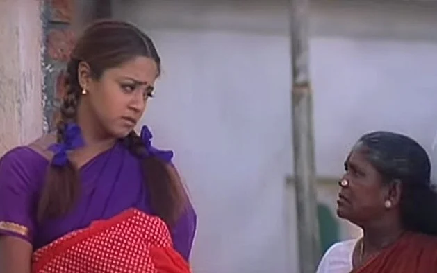 'தூள்' படத்தில் ஜோதிகா - பரவை முனியம்மா