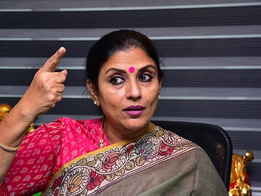 ``நேற்று மாலை கைதட்டும்போது கண் கலங்கினேன்; என் கேள்விகளுக்குப் பதில் வேண்டும்!” - நடிகை ஸ்ரீப்ரியா