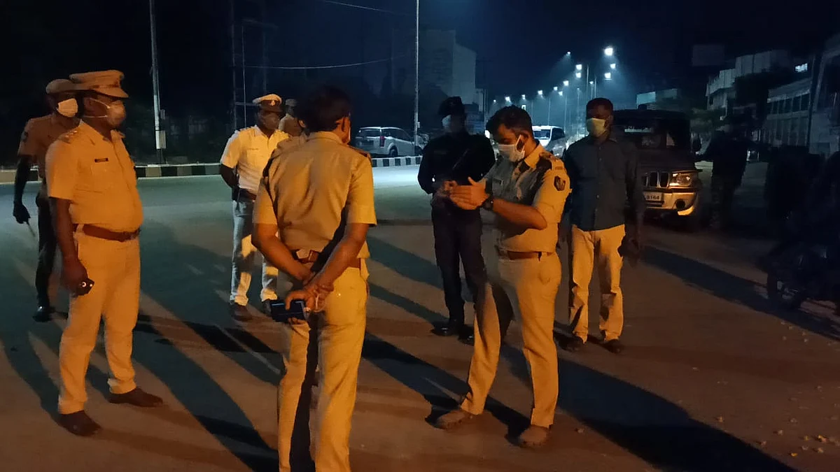 புதுச்சேரி போலீஸ்