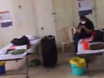 `40 பேருக்கு 3 பாத்ரூம்; 5 அறைகள் மட்டுமே!' -சர்ச்சையாகும் கொரோனா தடுப்பு முகாம்களின் நிலை?! #Video