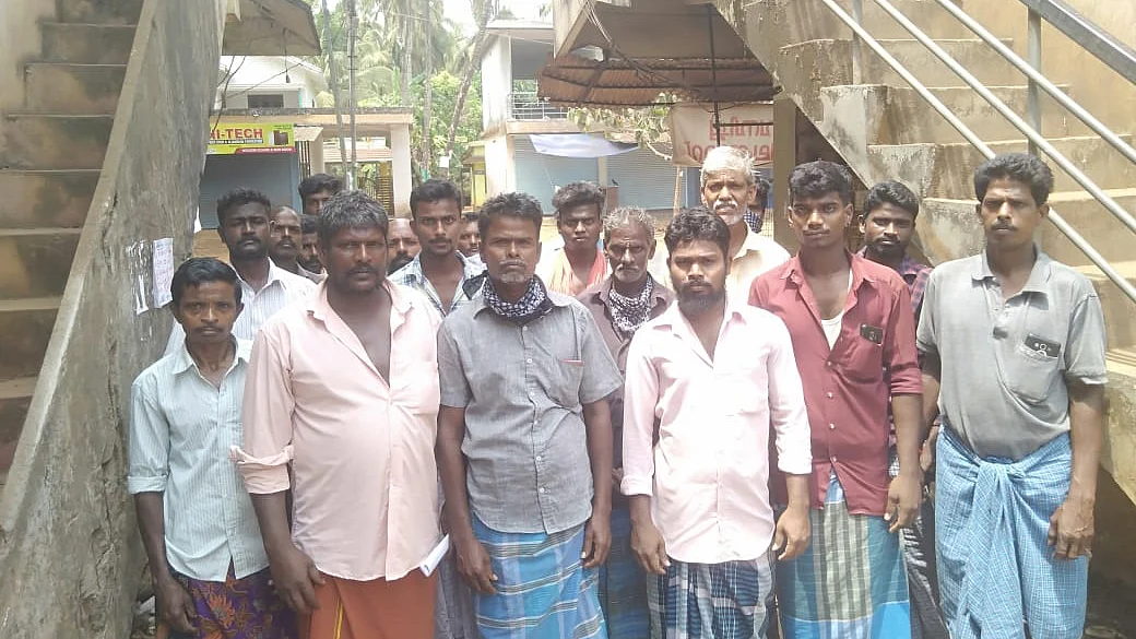 கேரளாவில் தவிக்கும் நீடாமங்கலம் தொழிலாளர்கள்