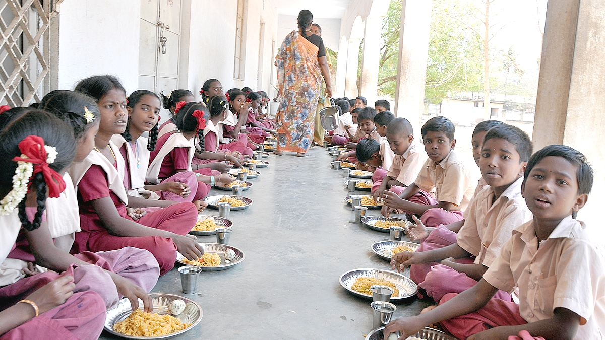 சத்துணவுத் திட்டம்