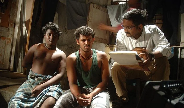 'அங்காடித் தெரு'