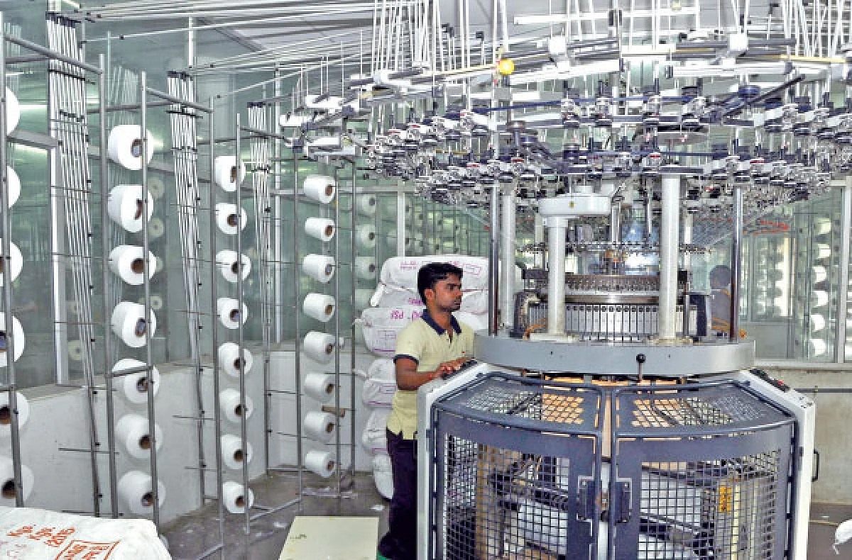 திருப்பூர் பின்னலாடை நிறுவனம்