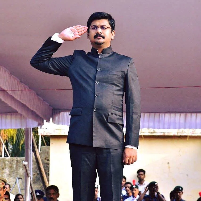 பாலக்காடு ஆட்சியர் பாலமுரளி