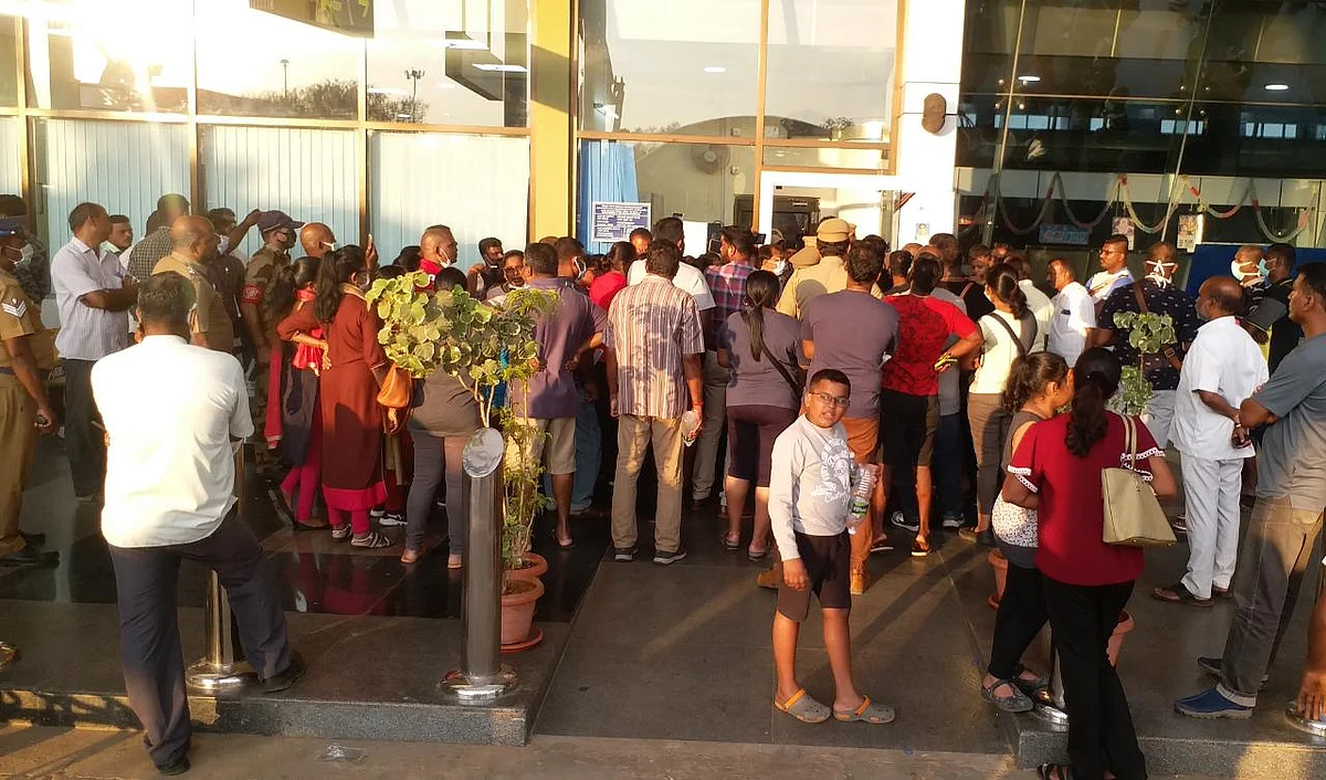 மலேசிய பயணிகள்