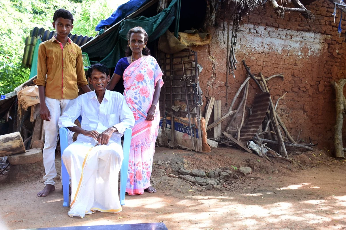 குடும்பத்தினருடன் பவானந்தம்!