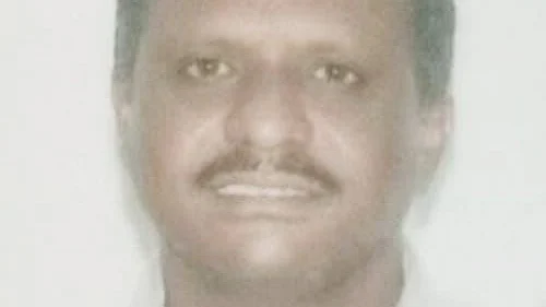 ஆசிரியர் சுரேஷ்பாபு